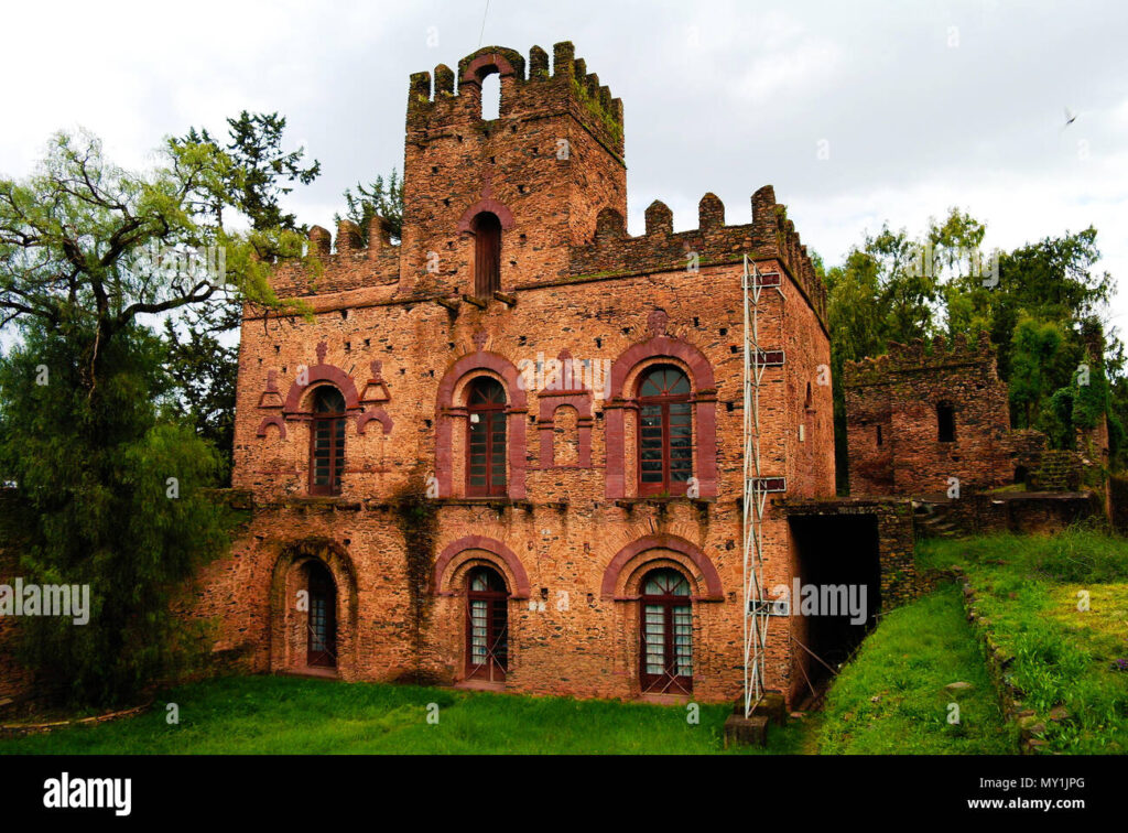 ruins-of-palace-of-empress-mentewab-at-fasil-ghebbi-site-gonder-MY1JPG